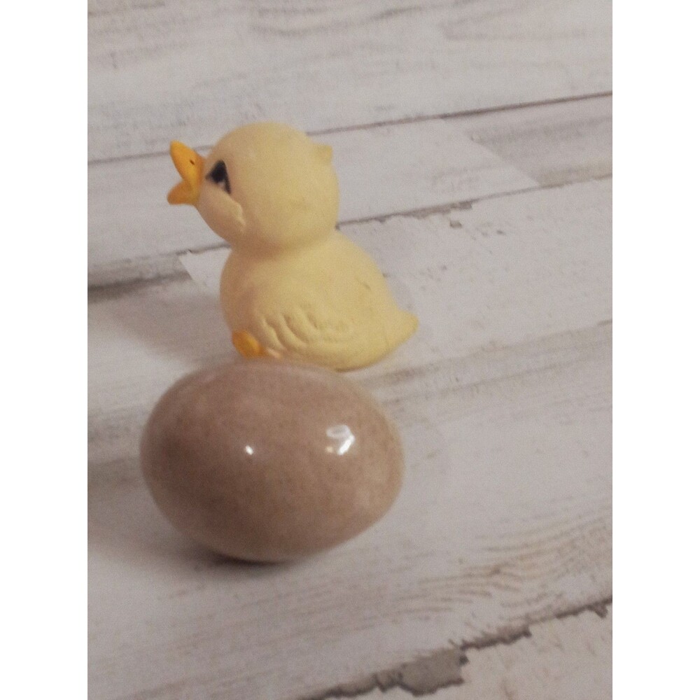 Miniature /‎ Tiny Chicken / Egg Decor